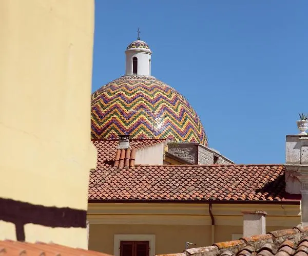 לינה וארוחת בוקר Reef