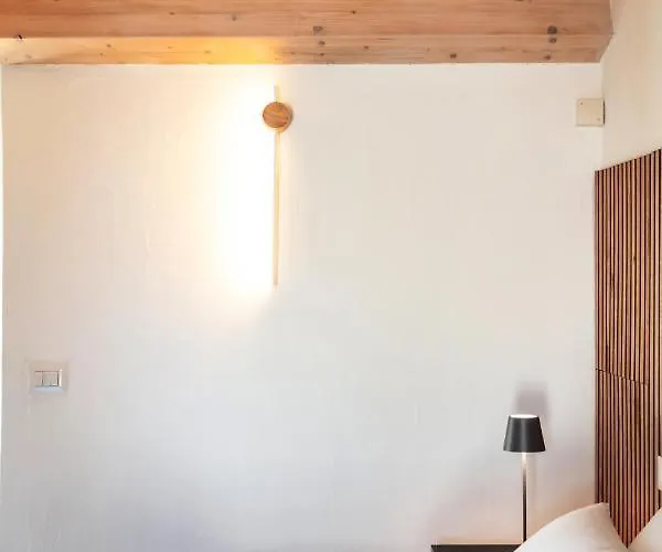 Reef Bed & Breakfast 4*