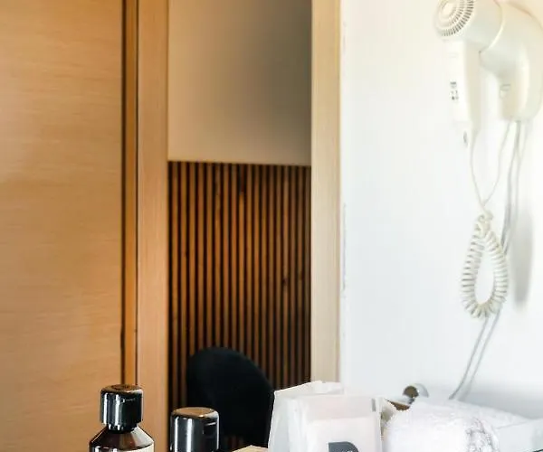 Reef Bed & Breakfast 4*