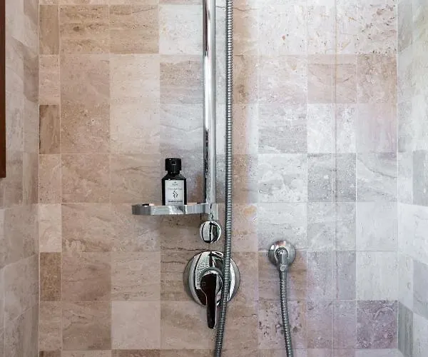 Reef 4* אולביה